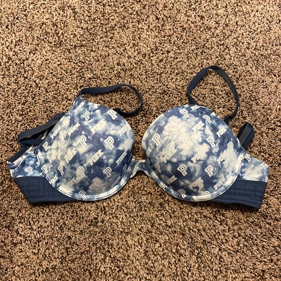 Pink Bra - Picture 1 of 3